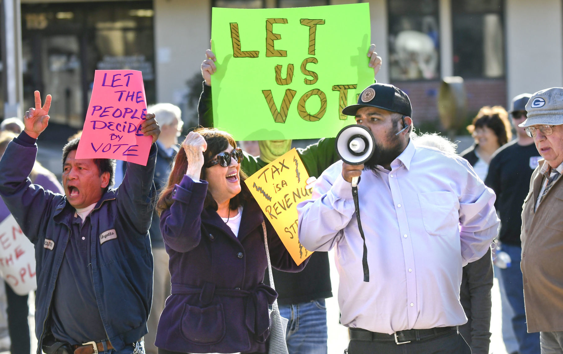 050719 Lompoc tax rally 01.jpg